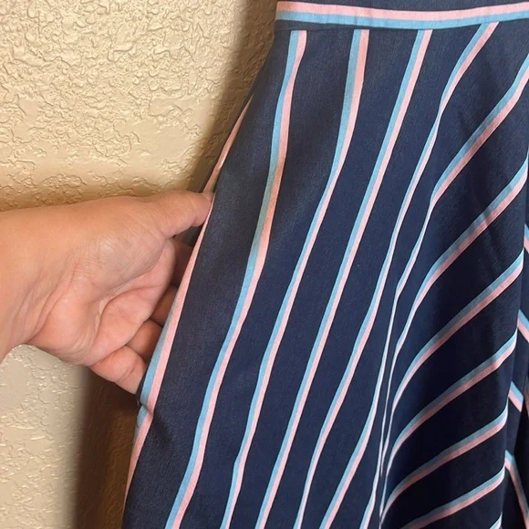 Eliza J Chevron Blue Stripe Fit And Flare Dress with pockets size 8 - Picture 4 of 13
